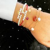Idée 🎅🏻🎅🏻🎅🏻 
De la perle à gogo!!!
#perle#japon#bracelet#claverin#createur#bijoux#bijouterie#joaillerie#marseille#madeinfrance#pau#noel#cadeau#femme#accumulation#pierre#cornaline#cordon